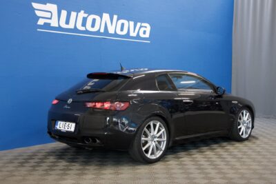 Alfa Romeo Brera 3,2 JTS V6 Q4 / Panorama / Muistipenkit / Vakkari / Punainen nahkaverhoilu / Navigointi - Autonova