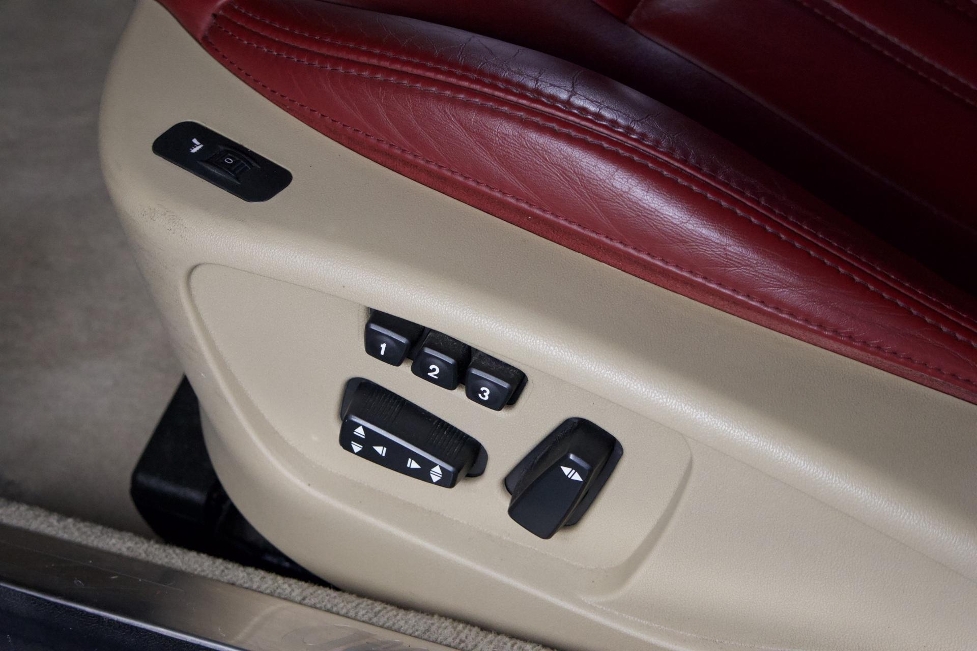 Alfa Romeo Brera 3,2 JTS V6 Q4 / Panorama / Muistipenkit / Vakkari / Punainen nahkaverhoilu / Navigointi - Autonova