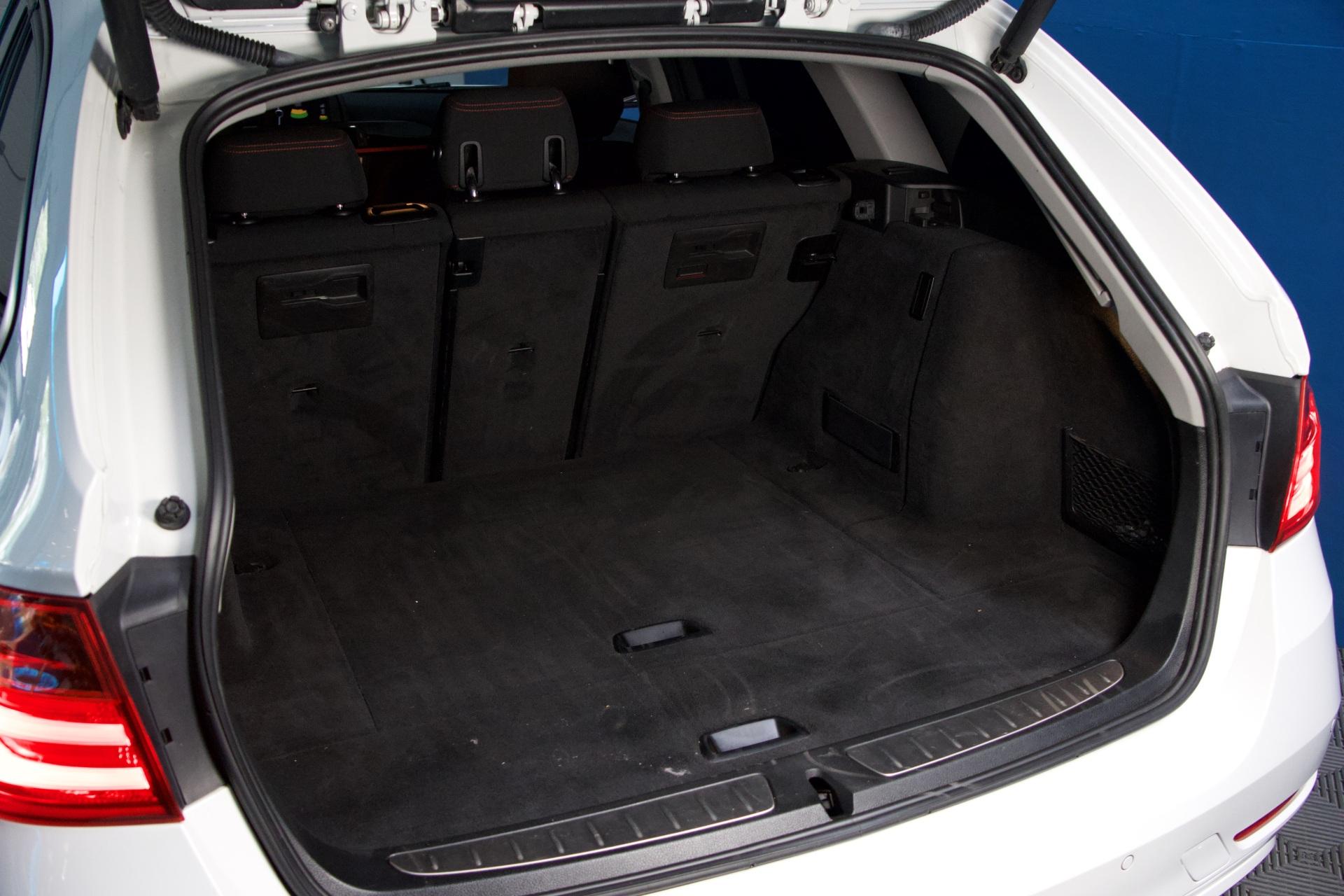 BMW 320 TwinPower Turbo A Limited xDrive Edition F31 Touring Sport / Xenon-ajovalot / Tutka / Suomi-Auto - Autonova