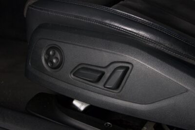 Audi A4 Avant Business Sport S line Edition 2,0 TDI 140kW quattro S tronic / Webasto / Bang & Olufsen 3D / Koukku / Kessy - Autonova