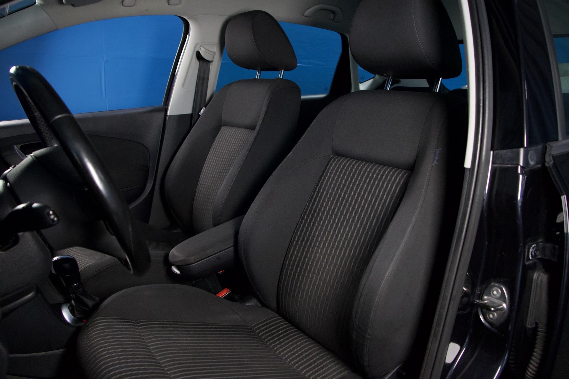 Volkswagen Polo Highline 1,2 TSI 77 kW / Suomi-Auto / Autom. Ilmastoinit / BT-Audio / Tutka / Lohkolämmitin / 2x renkaat - Autonova