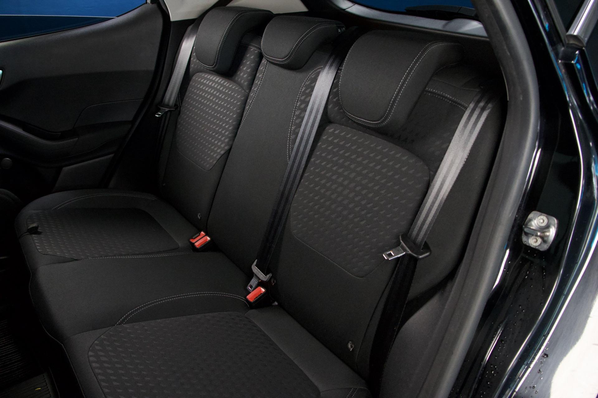 Ford Fiesta 1,0 EcoBoost 100hv M6 Titanium 5-ovinen / Lohko + sisäp / Ratin- ja tuulilasinlämmitin / Vakkari / 2x alut - Autonova