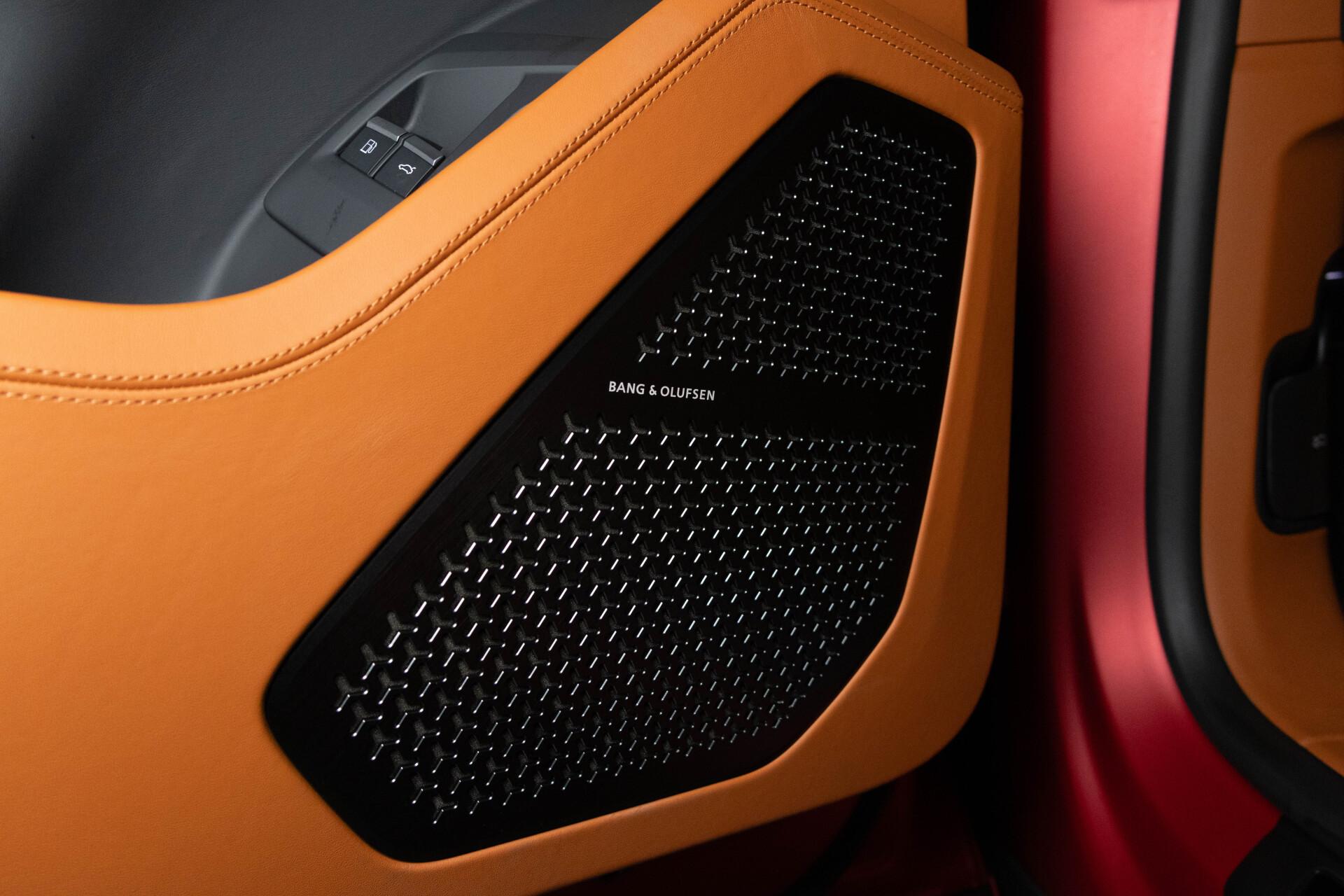 Lamborghini Urus SE 4.0 V8 / B&O / 23" / Style package / Rear entertainment / Special color / Panorama / ACC / HUD - Autonova