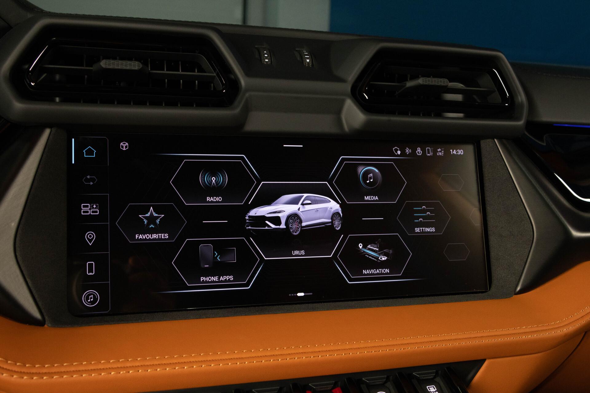 Lamborghini Urus SE 4.0 V8 / B&O / 23" / Style package / Rear entertainment / Special color / Panorama / ACC / HUD - Autonova
