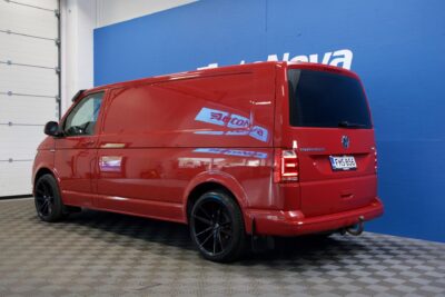 Volkswagen Transporter Pitkä 2,0 TDI 150 kW 4Motion DSG / Koukku / LED / Webasto / Tutkat ja kamera / Lohko / Takatilan lämmitin - Autonova