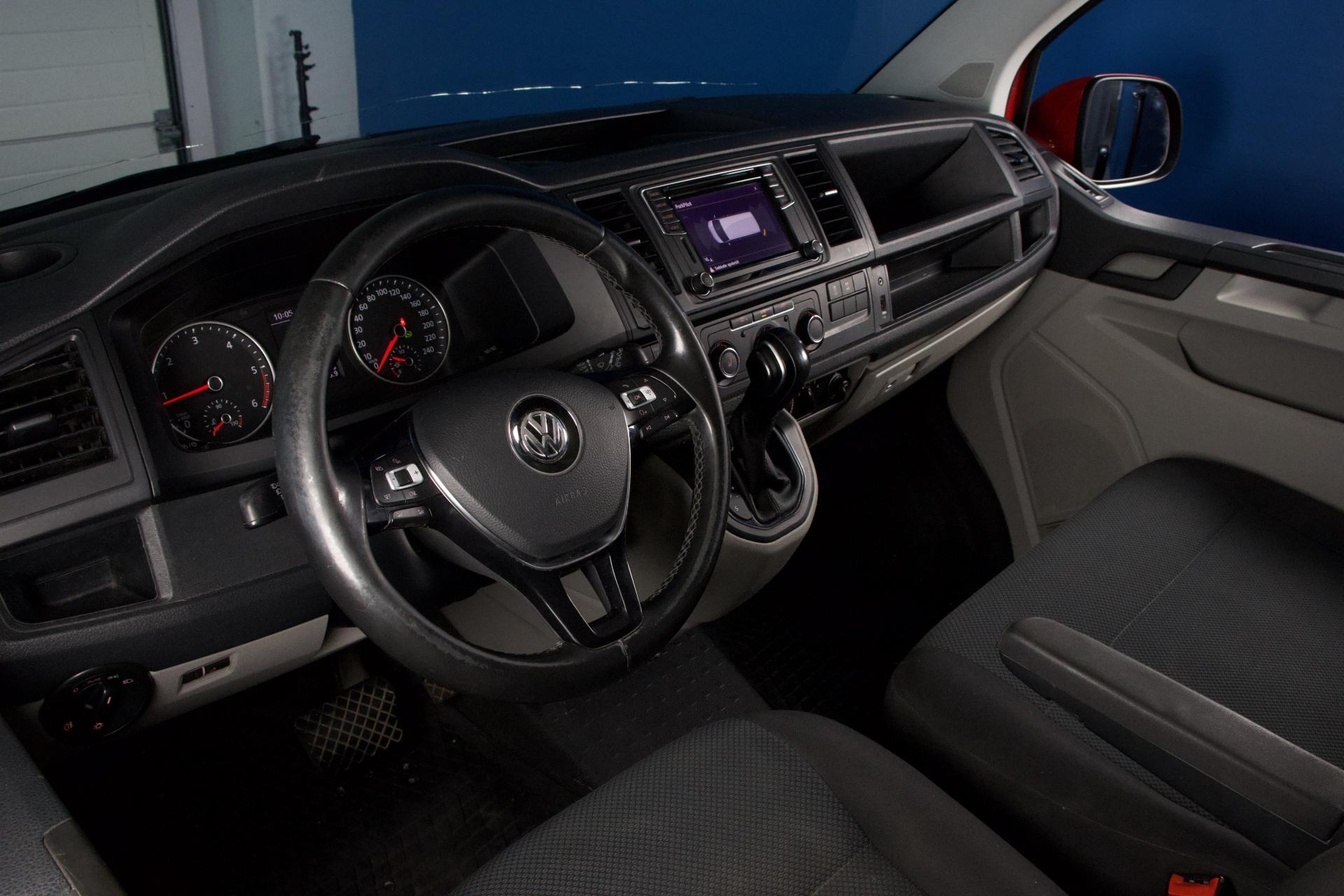 Volkswagen Transporter Pitkä 2,0 TDI 150 kW 4Motion DSG / Koukku / LED / Webasto / Tutkat ja kamera / Lohko / Takatilan lämmitin - Autonova