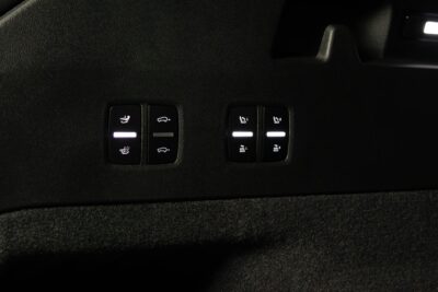 Porsche Cayenne Cayenne Turbo / HUD / BOSE / Drive Assist / Koukku / Panorama / Sport Chrono / Nelipyöräohjaus / Muistipenkit / 21" - AutoNova