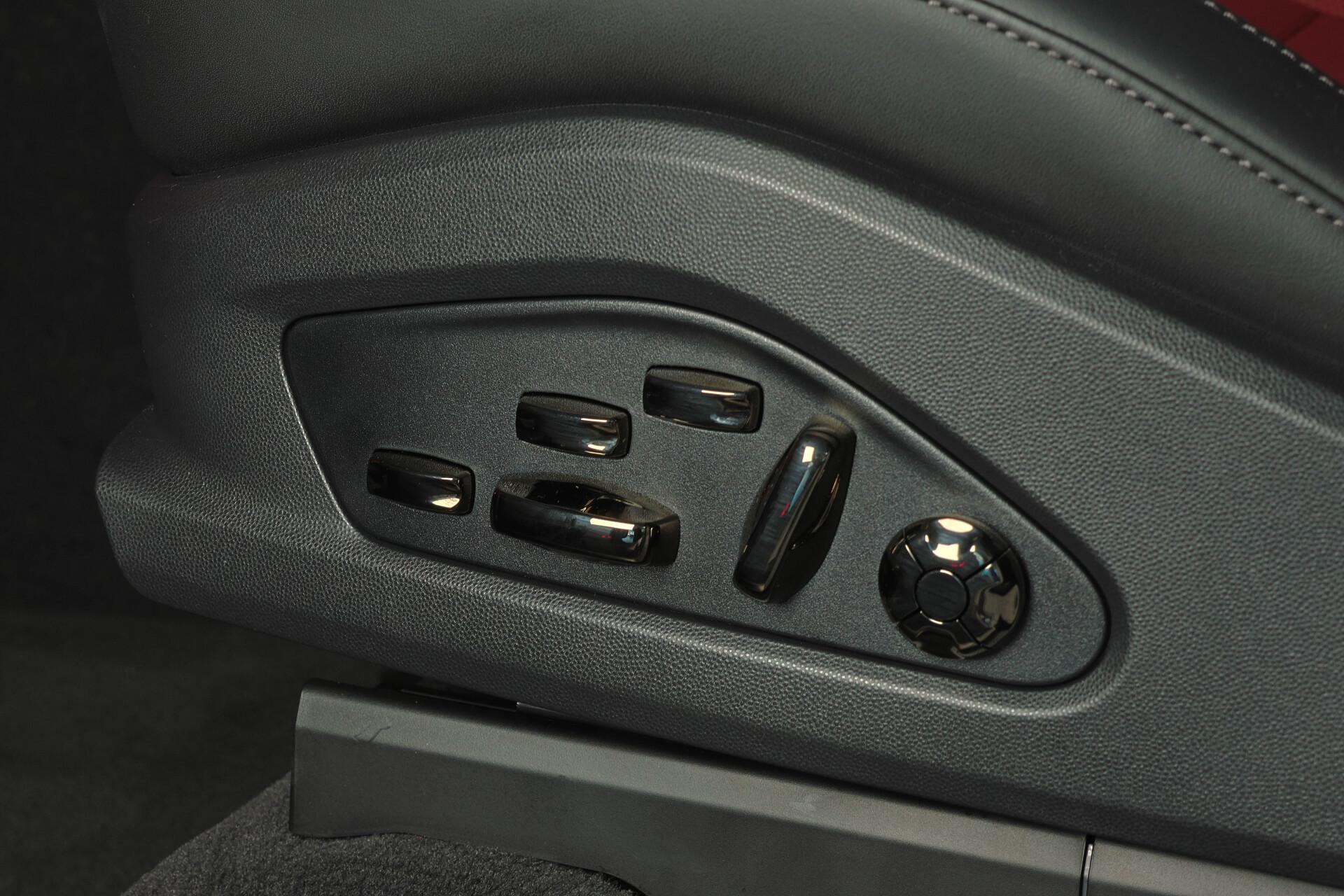 Porsche Cayenne Cayenne Turbo / HUD / BOSE / Drive Assist / Koukku / Panorama / Sport Chrono / Nelipyöräohjaus / Muistipenkit / 21" - AutoNova