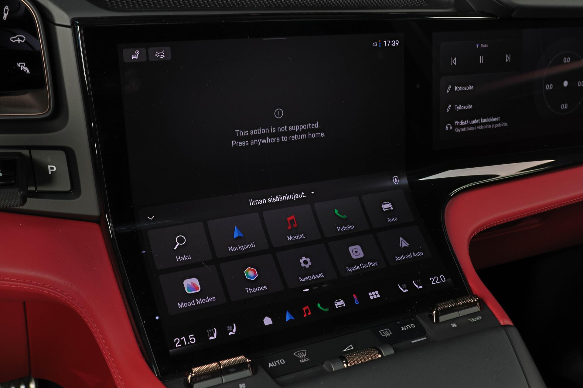 Porsche Cayenne Cayenne Turbo / HUD / BOSE / Drive Assist / Koukku / Panorama / Sport Chrono / Nelipyöräohjaus / Muistipenkit / 21" - AutoNova