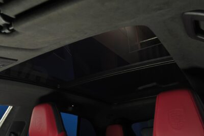 Porsche Cayenne Cayenne Turbo / HUD / BOSE / Drive Assist / Koukku / Panorama / Sport Chrono / Nelipyöräohjaus / Muistipenkit / 21" - AutoNova