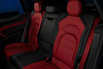 Porsche Cayenne Cayenne Turbo / HUD / BOSE / Drive Assist / Koukku / Panorama / Sport Chrono / Nelipyöräohjaus / Muistipenkit / 21" - AutoNova