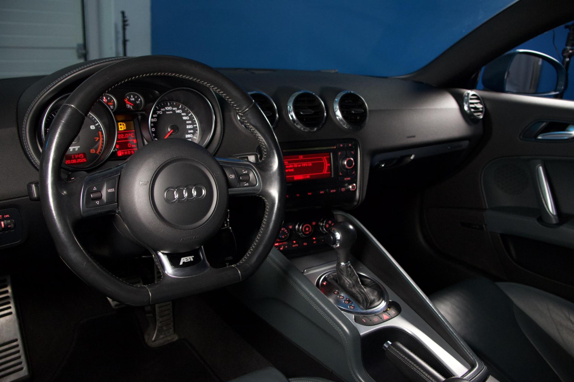Audi TT Coupé 3,2 184 kW quattro S tronic VR6 / ABT-paketti / BOSE / Nahkaverhoilu / Vakkari / Suomi-Auto - AutoNova