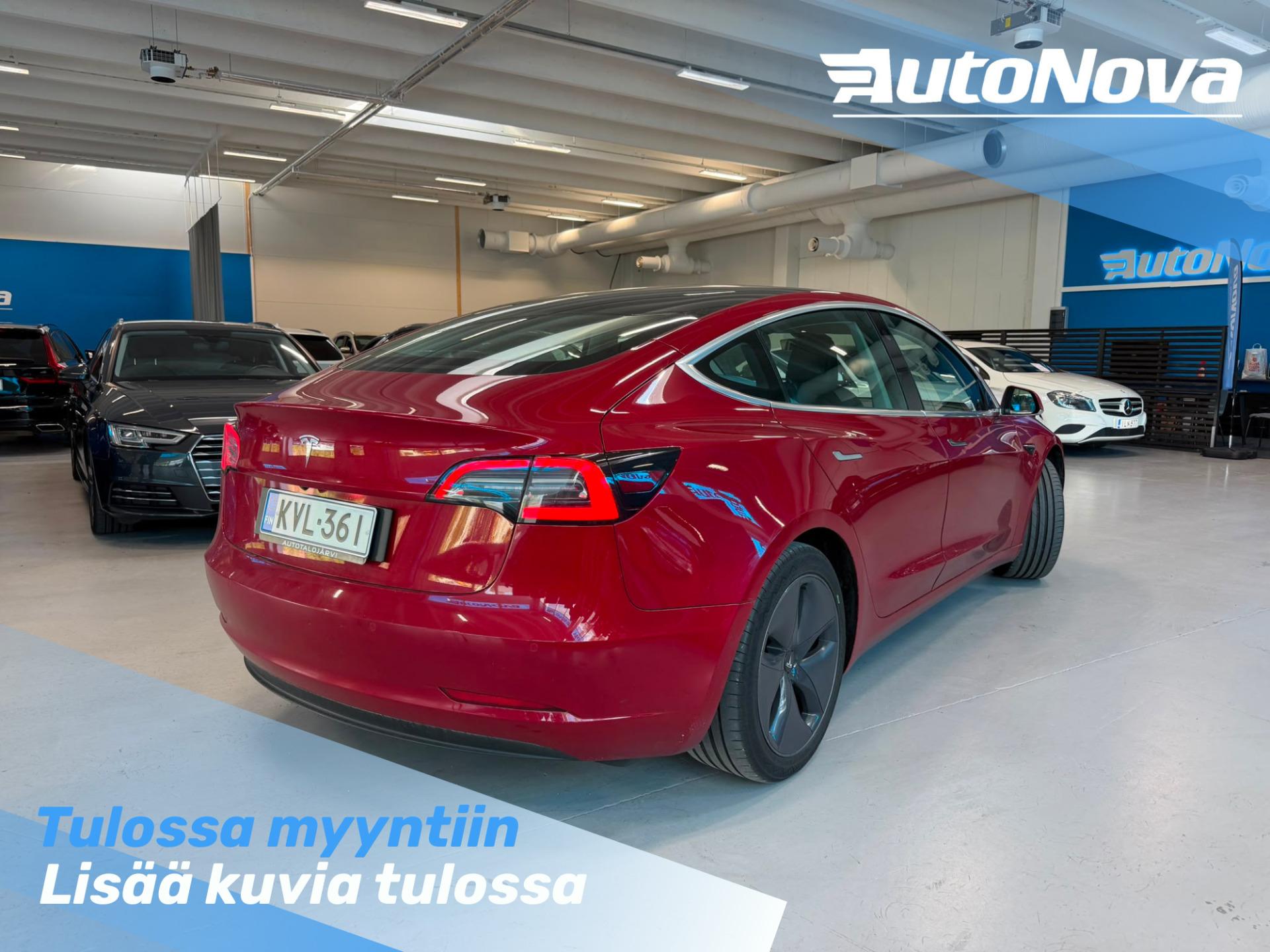 Tesla Model 3 Standard Range Plus RWD / Lasikatto / Vetokoukku / Premium Sound / ACC / Premium Connectivity / 2x renkaat vantein - Autonova