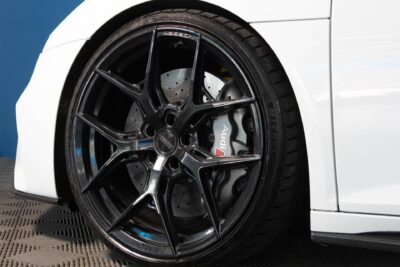 Audi R8 V10 Performance Plus / Capristo / Kuppipenkit / Extended Carbon / Keraamiset jarrut / Magnetic Ride / KW / Vossen - AutoNova