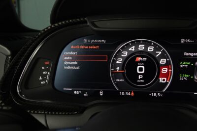 Audi R8 V10 Performance Plus / Capristo / Kuppipenkit / Extended Carbon / Keraamiset jarrut / Magnetic Ride / KW / Vossen - AutoNova