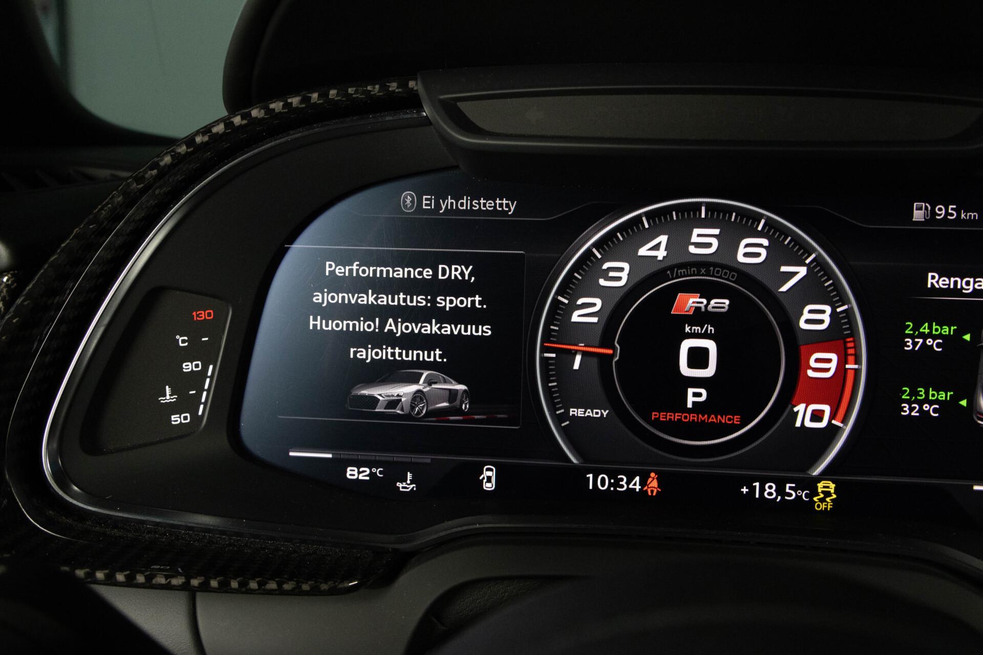 Audi R8 V10 Performance Plus / Capristo / Kuppipenkit / Extended Carbon / Keraamiset jarrut / Magnetic Ride / KW / Vossen - AutoNova