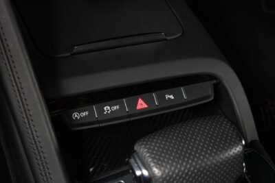Audi R8 V10 Performance Plus / Capristo / Kuppipenkit / Extended Carbon / Keraamiset jarrut / Magnetic Ride / KW / Vossen - AutoNova