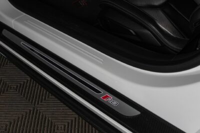 Audi R8 V10 Performance Plus / Capristo / Kuppipenkit / Extended Carbon / Keraamiset jarrut / Magnetic Ride / KW / Vossen - AutoNova