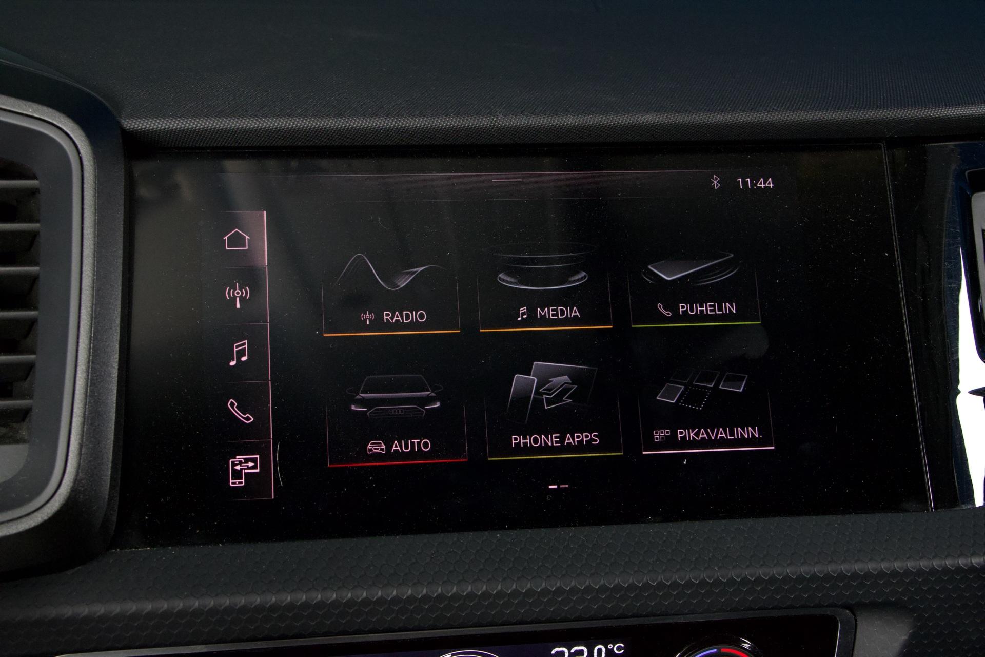 Audi A1 Sportback edition one 30 TFSI 85 kW S tronc S-Line / P.Kamera / Adapt. Vakkari / Apple Carplay / Digimittaristo / LED - AutoNova