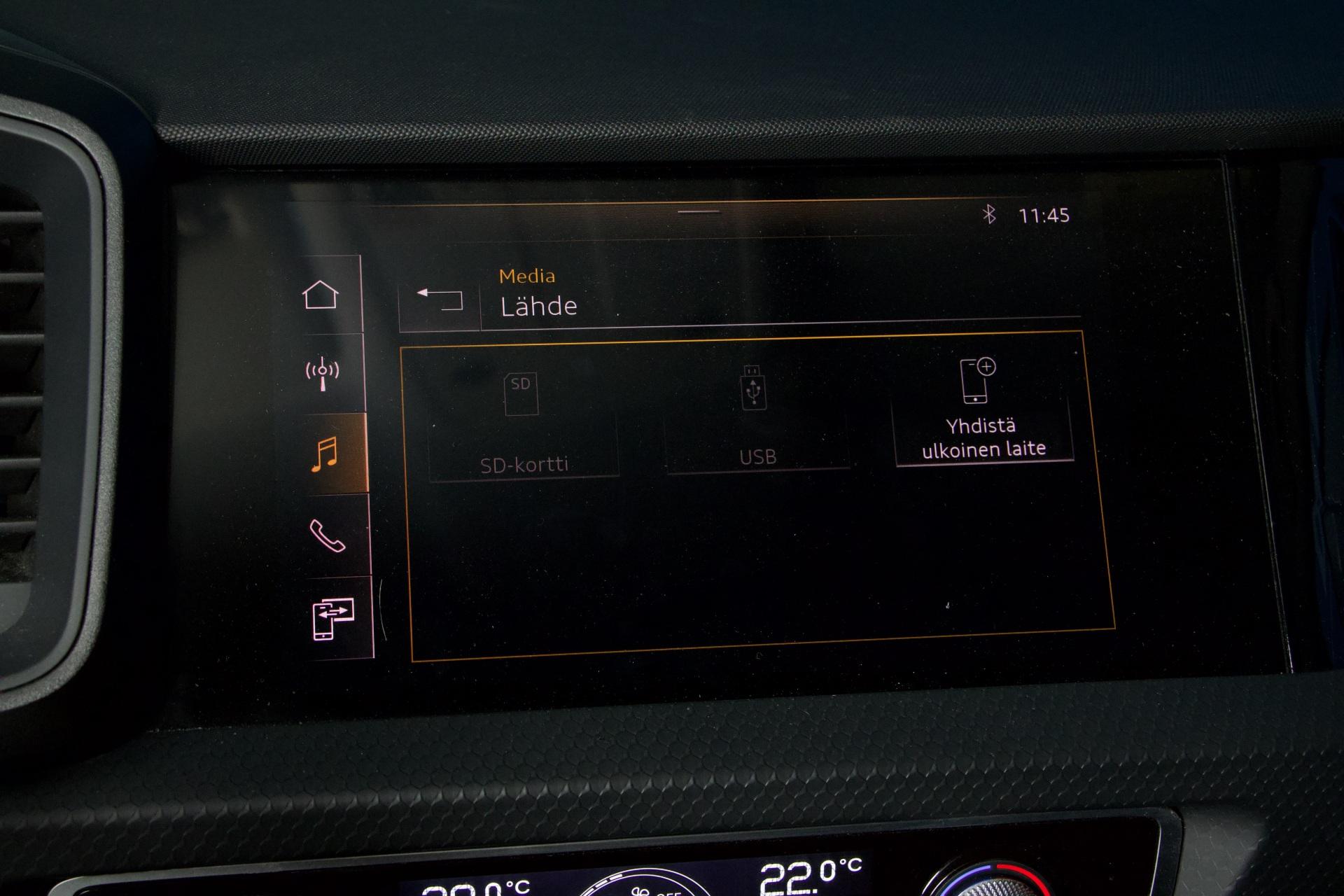 Audi A1 Sportback edition one 30 TFSI 85 kW S tronc S-Line / P.Kamera / Adapt. Vakkari / Apple Carplay / Digimittaristo / LED - AutoNova