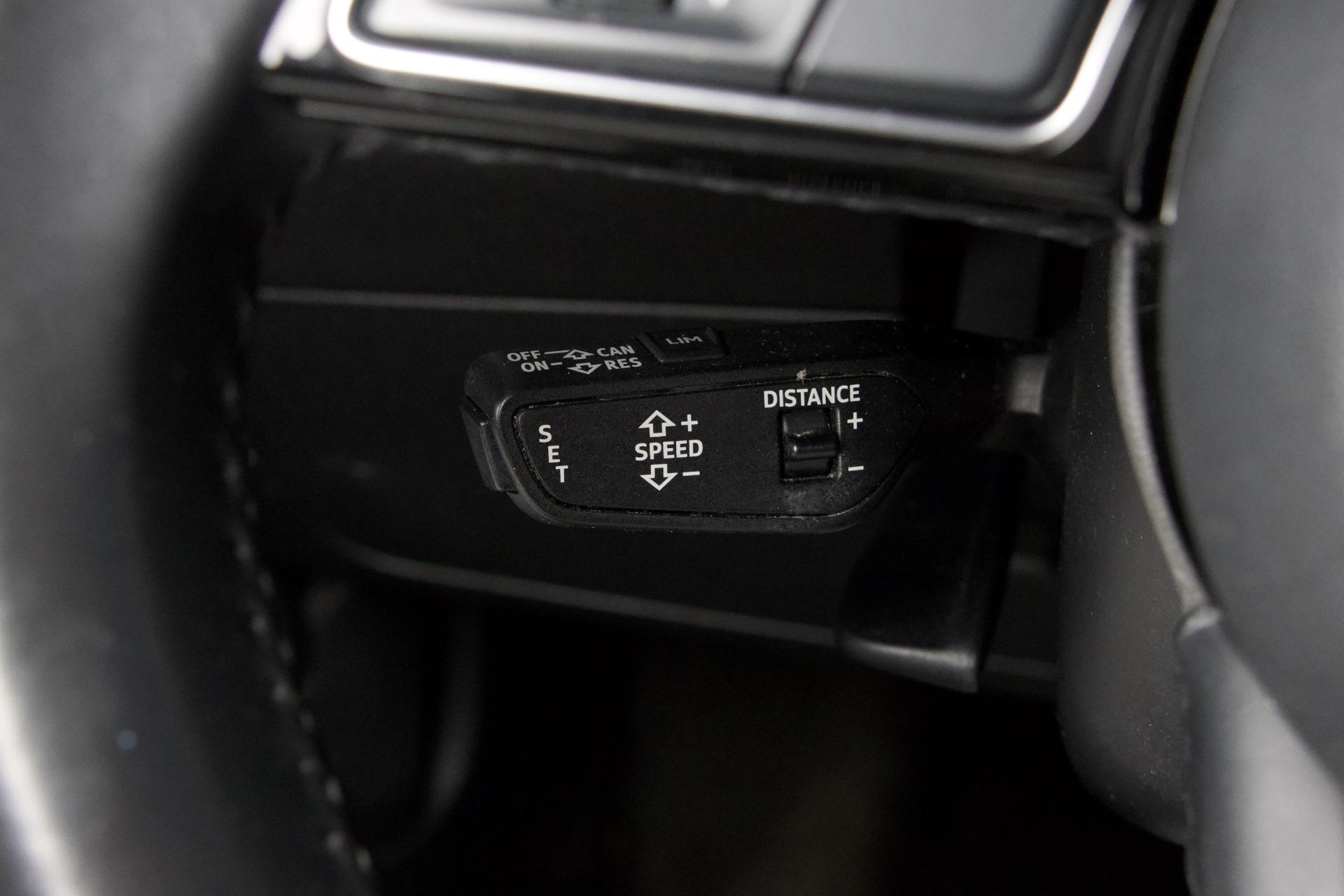 Audi A1 Sportback edition one 30 TFSI 85 kW S tronc S-Line / P.Kamera / Adapt. Vakkari / Apple Carplay / Digimittaristo / LED - AutoNova