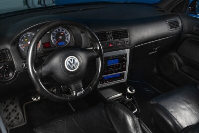 Volkswagen Golf R32 HATCHBACK 4MOTION / Dokumentoitu historia / Juuri tehty erittäin kattava huolto / Kysy lisää! - AutoNova