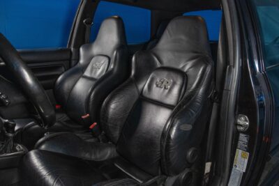 Volkswagen Golf R32 HATCHBACK 4MOTION / Dokumentoitu historia / Juuri tehty erittäin kattava huolto / Kysy lisää! - AutoNova