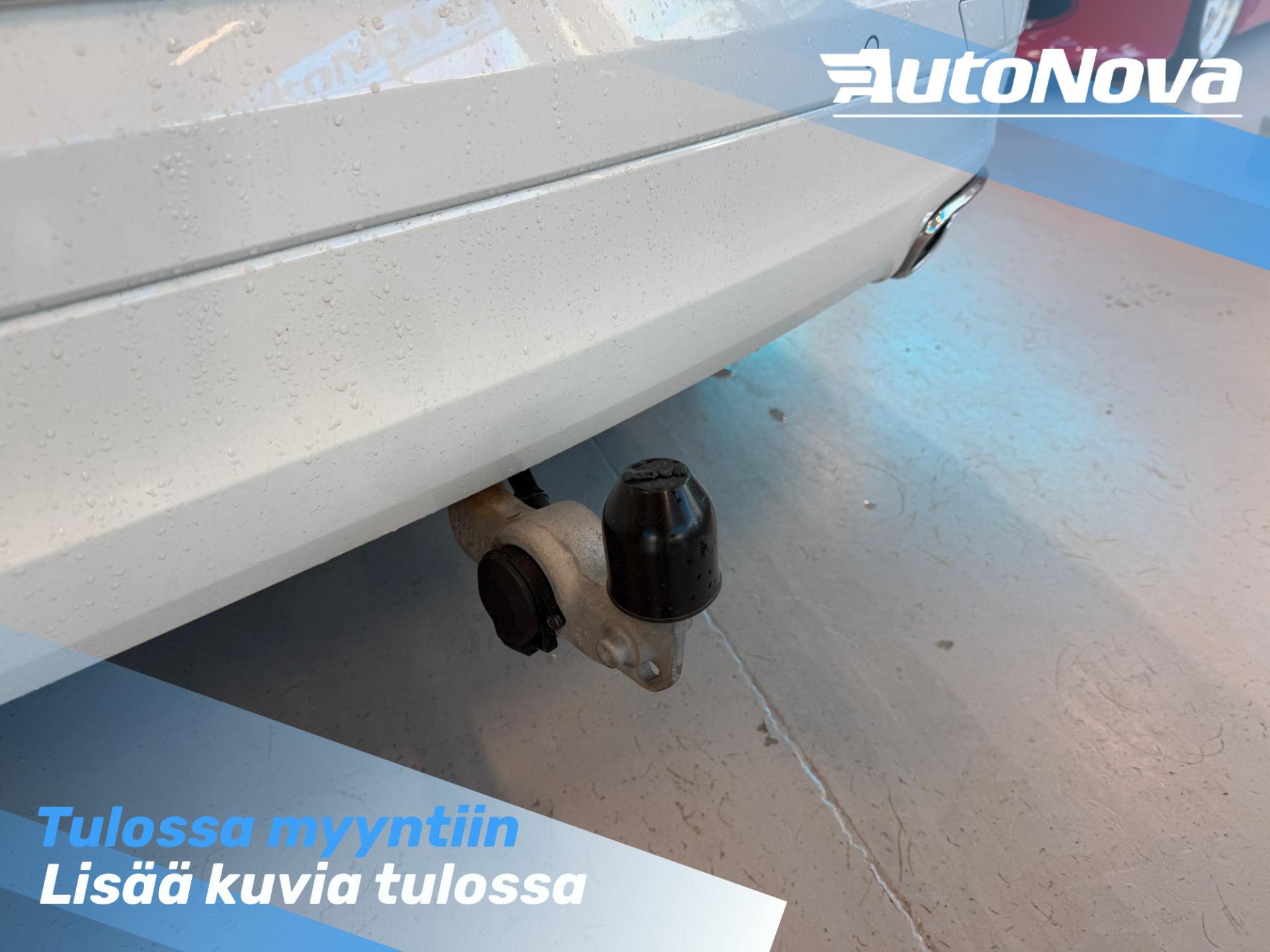 Volvo XC60 T6 TwE AWD Business Inscription / Pilot Assist / Webasto / Panorama / Muistipenkit / Koukku / Volvo on Call - AutoNova