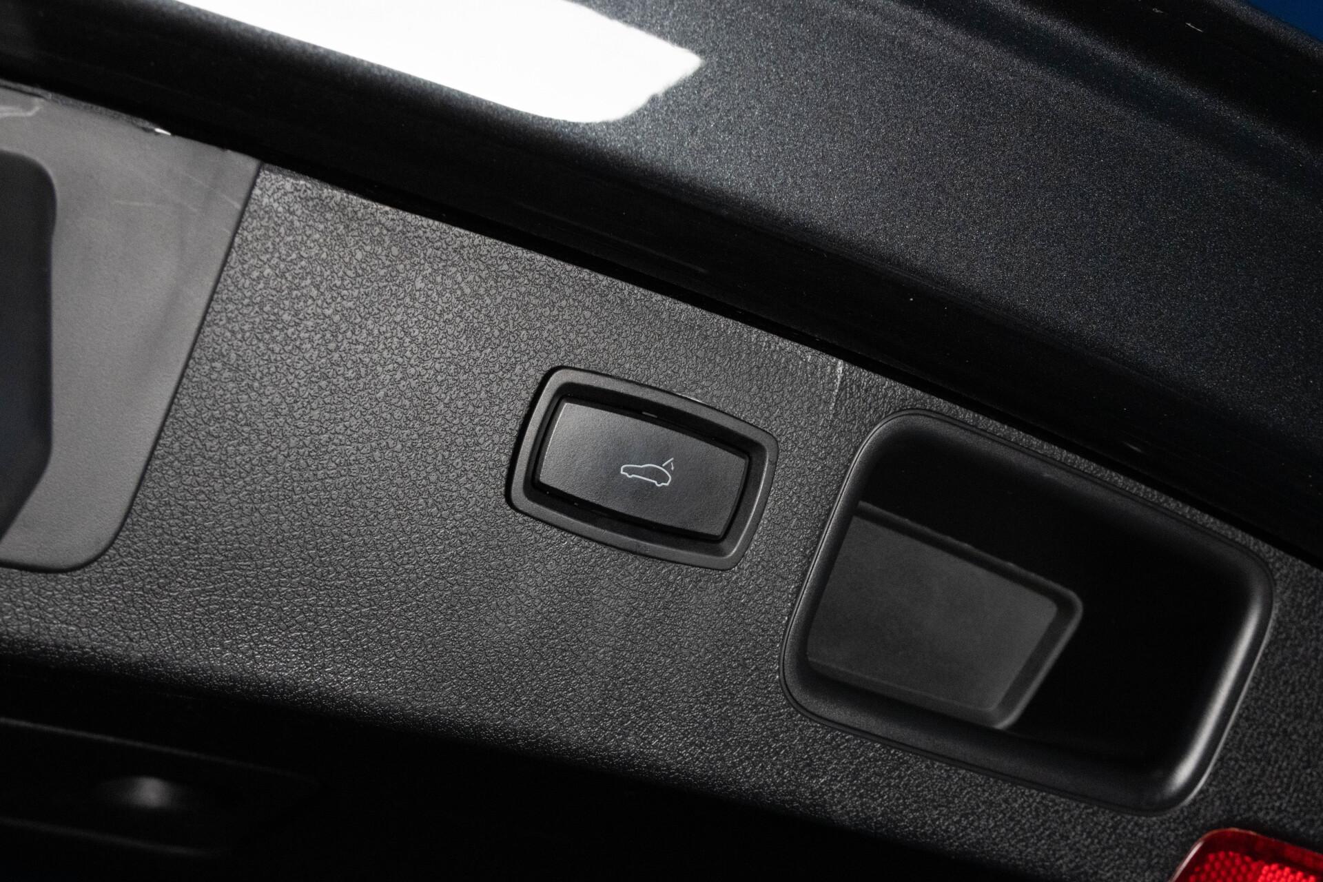 Porsche Macan S Diesel / Facelift / 14-penkit / Muistinahat / Tutkat + kamera / Vetokoukku / Suomiauto / Juuri huollettu! - AutoNova