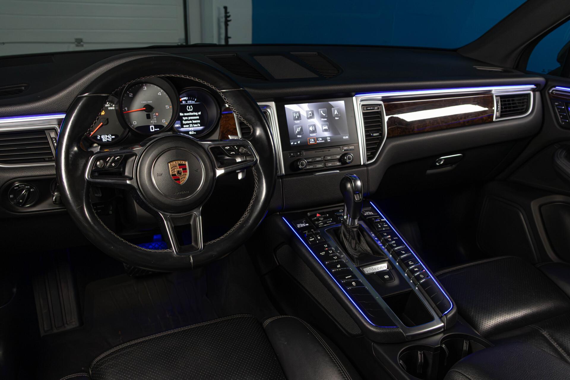 Porsche Macan S Diesel / Facelift / 14-penkit / Muistinahat / Tutkat + kamera / Vetokoukku / Suomiauto / Juuri huollettu! - AutoNova