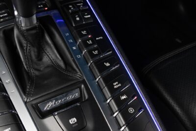 Porsche Macan S Diesel / Facelift / 14-penkit / Muistinahat / Tutkat + kamera / Vetokoukku / Suomiauto / Juuri huollettu! - AutoNova