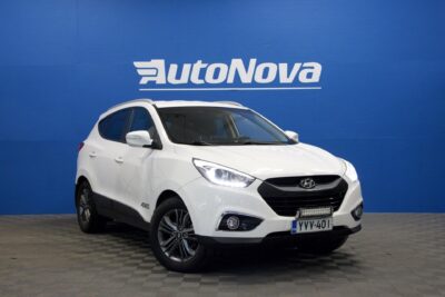 Hyundai ix35 4WD 2,0 CRDi 100kW 6MT Comfort Plus / Suomi-Auto / Lohko / Vetokoukku / LED / Kamera / Ratinlämmitin - AutoNova