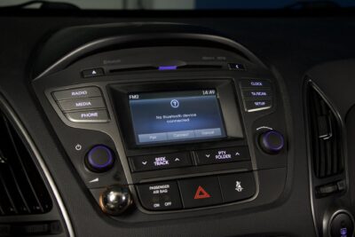 Hyundai ix35 4WD 2,0 CRDi 100kW 6MT Comfort Plus / Suomi-Auto / Lohko / Vetokoukku / LED / Kamera / Ratinlämmitin - AutoNova