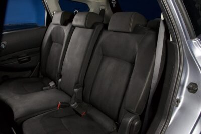 Nissan Qashqai+2 2,0L Tekna 4WD CVT 17" MY11 / 7-P / Webasto / Bose / Panorama / Vetokoukku / Navi / Kessy / Xenon - AutoNova