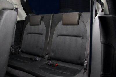 Nissan Qashqai+2 2,0L Tekna 4WD CVT 17" MY11 / 7-P / Webasto / Bose / Panorama / Vetokoukku / Navi / Kessy / Xenon - AutoNova