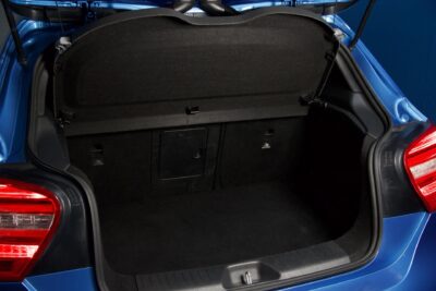 Mercedes-Benz A 180 BE AMG / Panorama / Kamera / Lohko / Urheiluistuimet / Vakkari / ILS - AutoNova