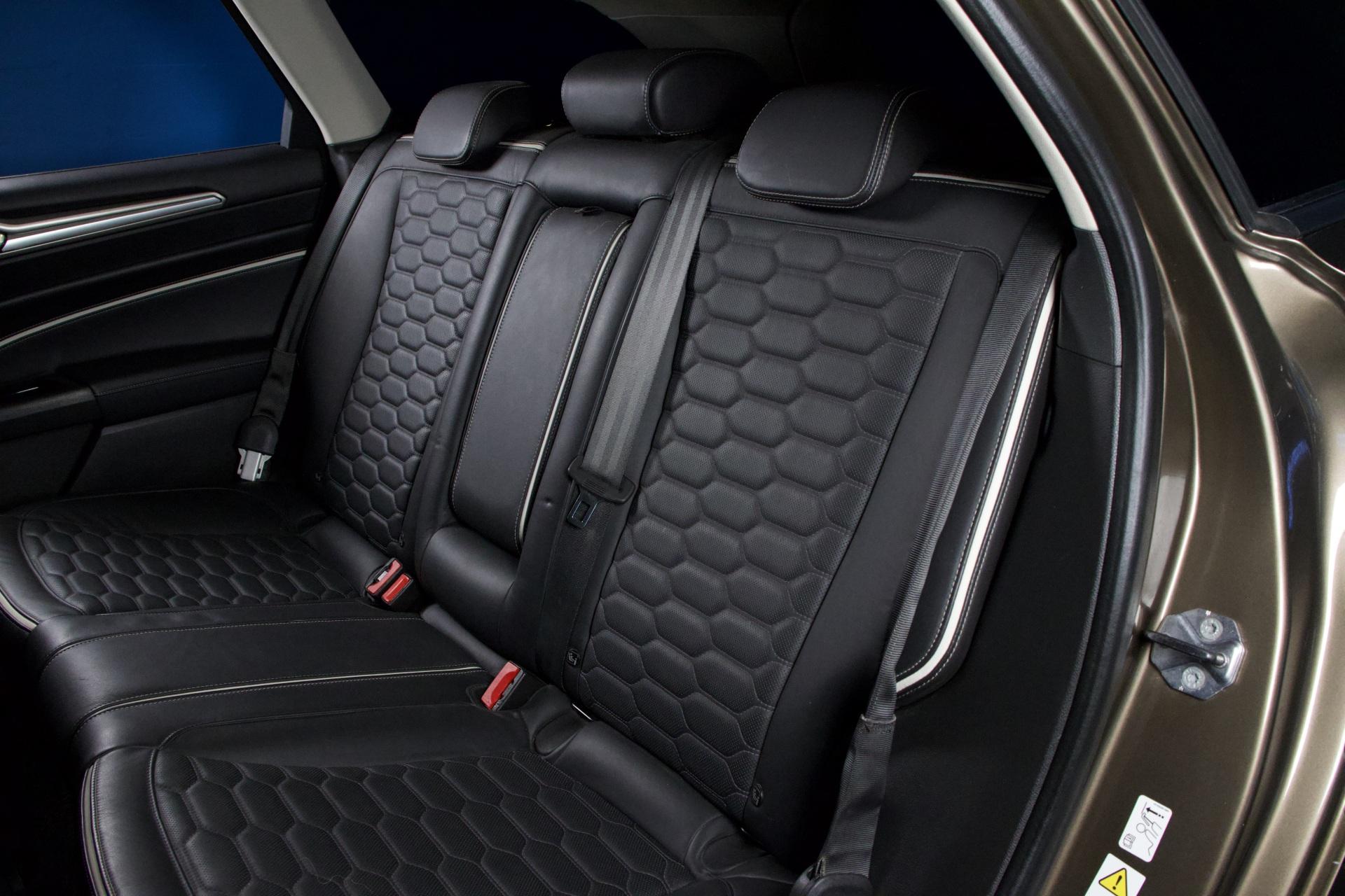 Ford Mondeo 2,0 TDCi 180hv PowerShift Vignale AWD / ACC / Hieronta / Muistipenkit / Kamera / Istuintuuletus / Kaistavahti - AutoNova