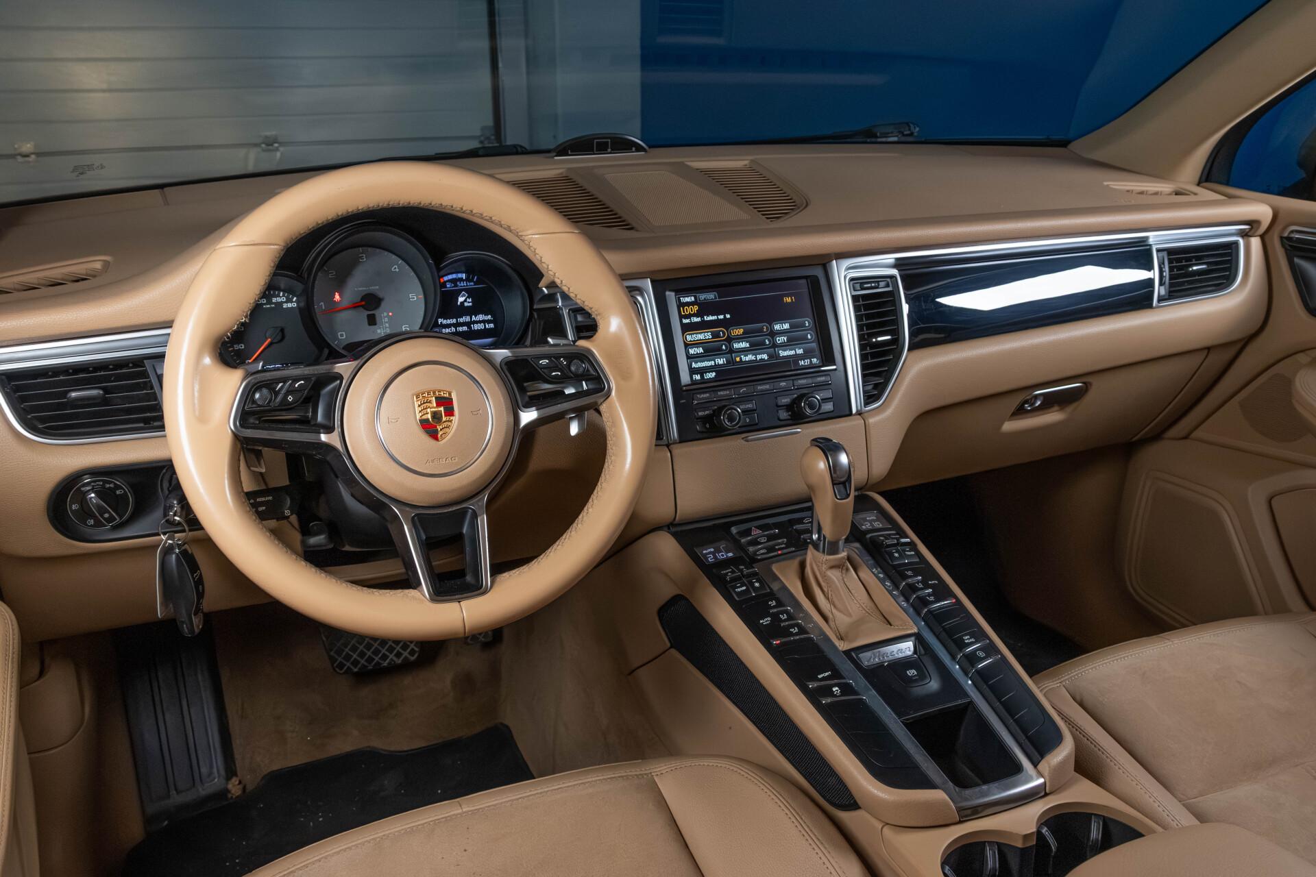 Porsche Macan S Diesel / Xenon / Vaalea osanahka / Pysäköintitutka / 2x 20" vanteet / Vakionopeudensäädin - AutoNova