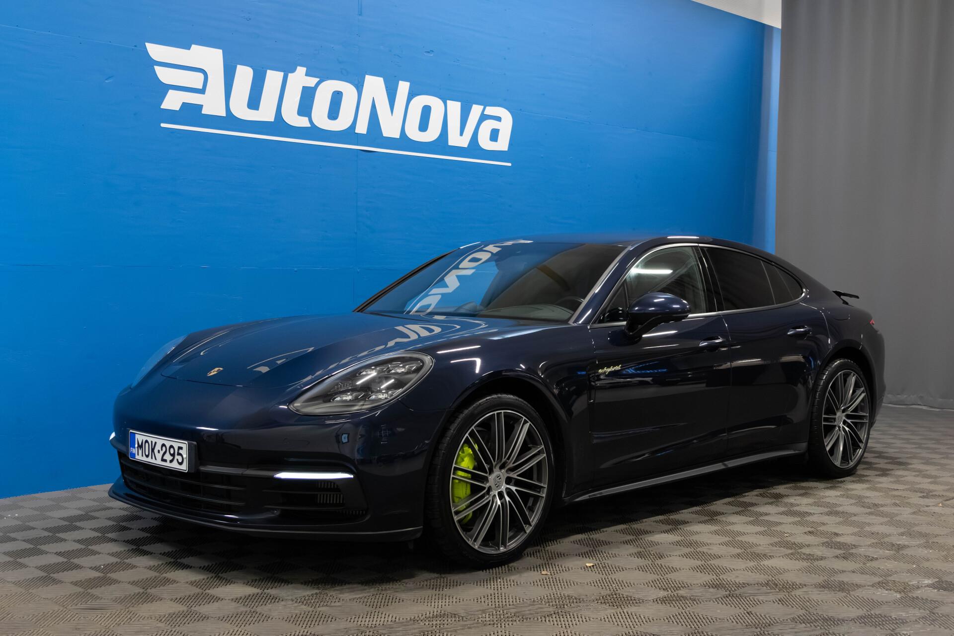 Porsche Panamera 4 E-Hybrid / HUD / Hieronta / PDLS+ / PASM / Muistipenkit / Nightvision / Sport Chrono - AutoNova