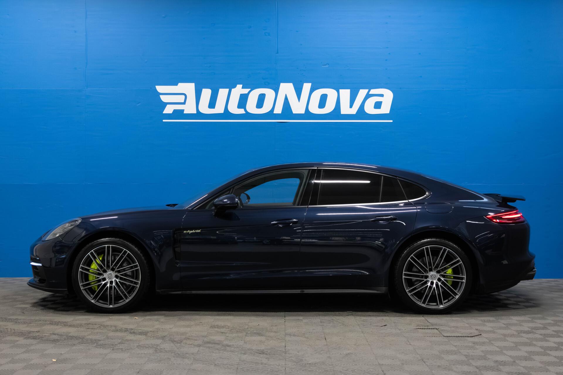 Porsche Panamera 4 E-Hybrid / HUD / Hieronta / PDLS+ / PASM / Muistipenkit / Nightvision / Sport Chrono - AutoNova