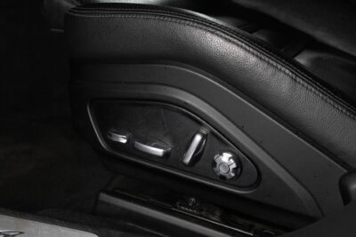 Porsche Panamera 4 E-Hybrid / HUD / Hieronta / PDLS+ / PASM / Muistipenkit / Nightvision / Sport Chrono - AutoNova