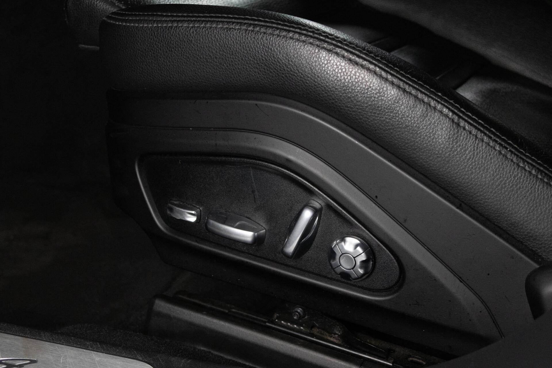 Porsche Panamera 4 E-Hybrid / HUD / Hieronta / PDLS+ / PASM / Muistipenkit / Nightvision / Sport Chrono - AutoNova