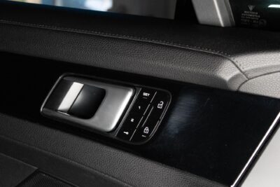 Porsche Panamera 4 E-Hybrid / HUD / Hieronta / PDLS+ / PASM / Muistipenkit / Nightvision / Sport Chrono - AutoNova