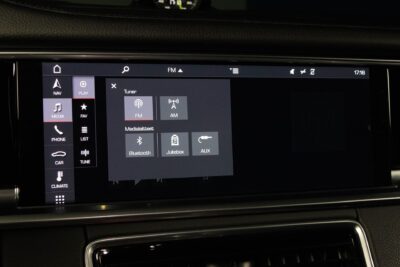 Porsche Panamera 4 E-Hybrid / HUD / Hieronta / PDLS+ / PASM / Muistipenkit / Nightvision / Sport Chrono - AutoNova