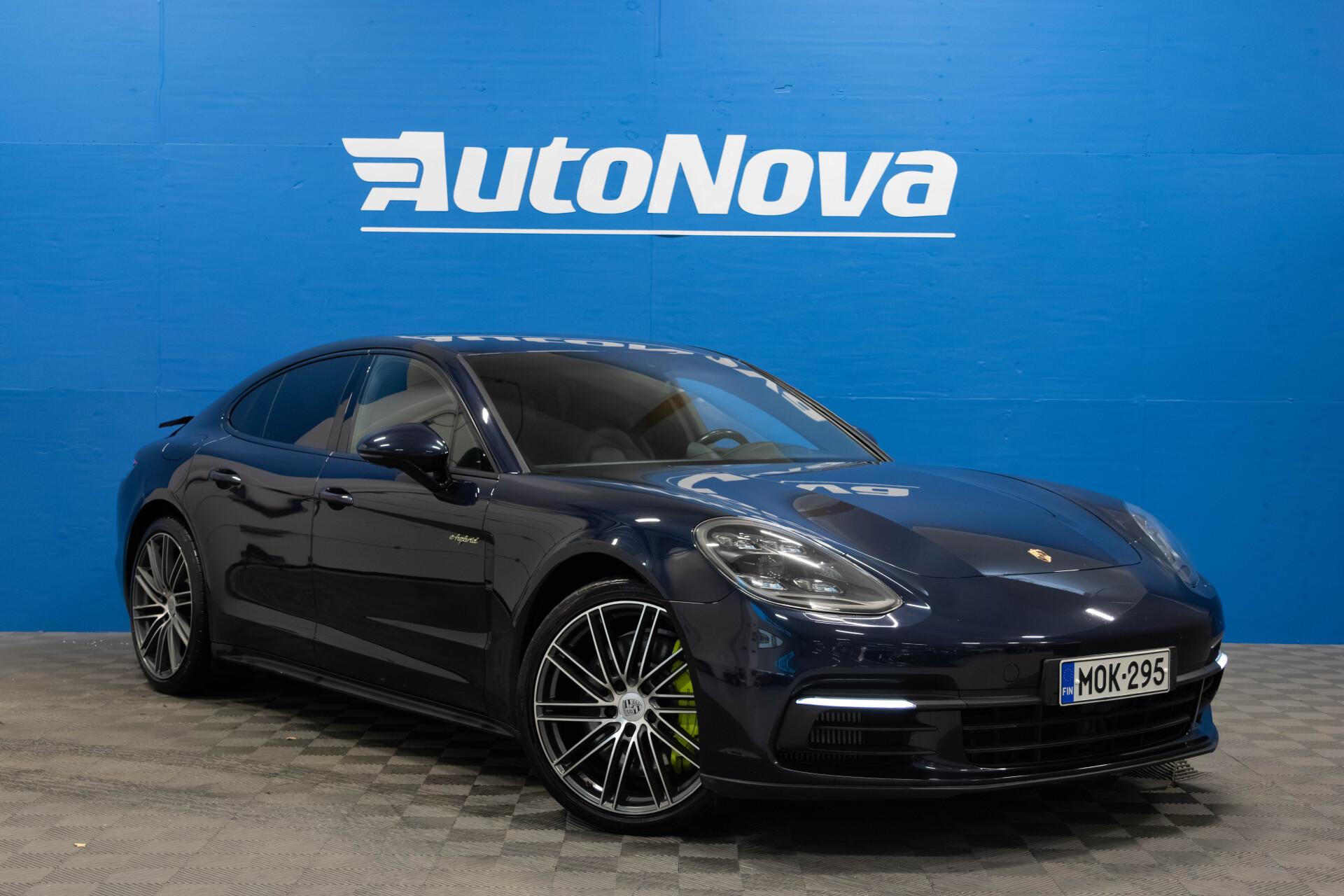 Porsche Panamera 4 E-Hybrid / HUD / Hieronta / PDLS+ / PASM / Muistipenkit / Nightvision / Sport Chrono - AutoNova