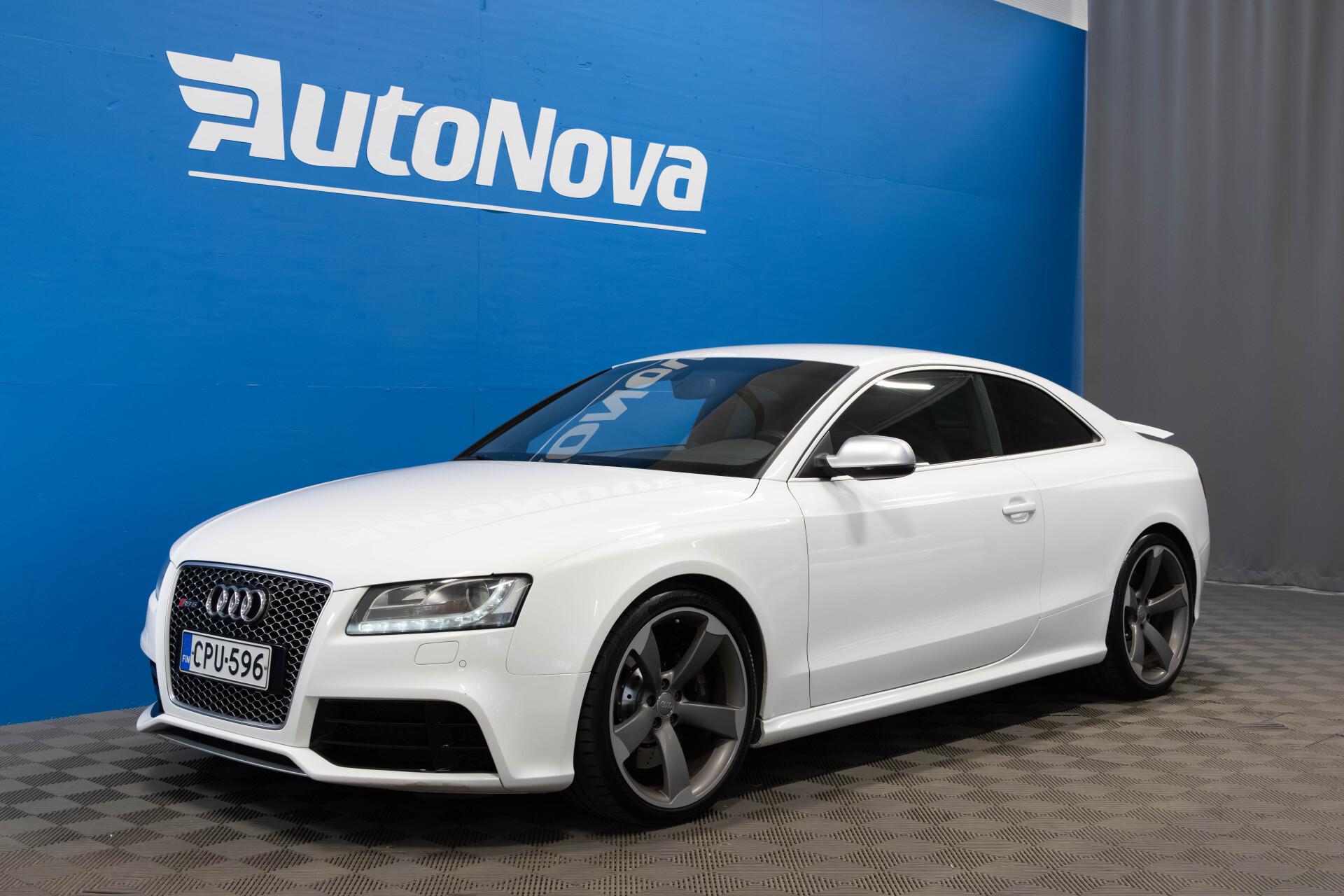 Audi RS5 Coupé 4,2 V8 FSI Quattro S Tronic / Bi-Xenon / Putkisto / Nahka-Alcantara / Rotor 20" / Sähköpenkit - AutoNova
