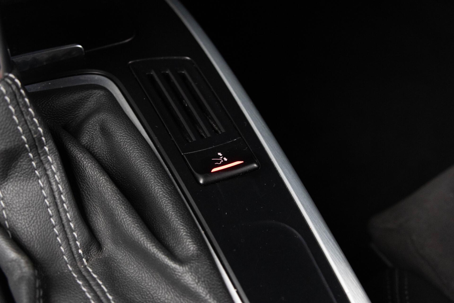 Audi RS5 Coupé 4,2 V8 FSI Quattro S Tronic / Bi-Xenon / Putkisto / Nahka-Alcantara / Rotor 20" / Sähköpenkit - AutoNova