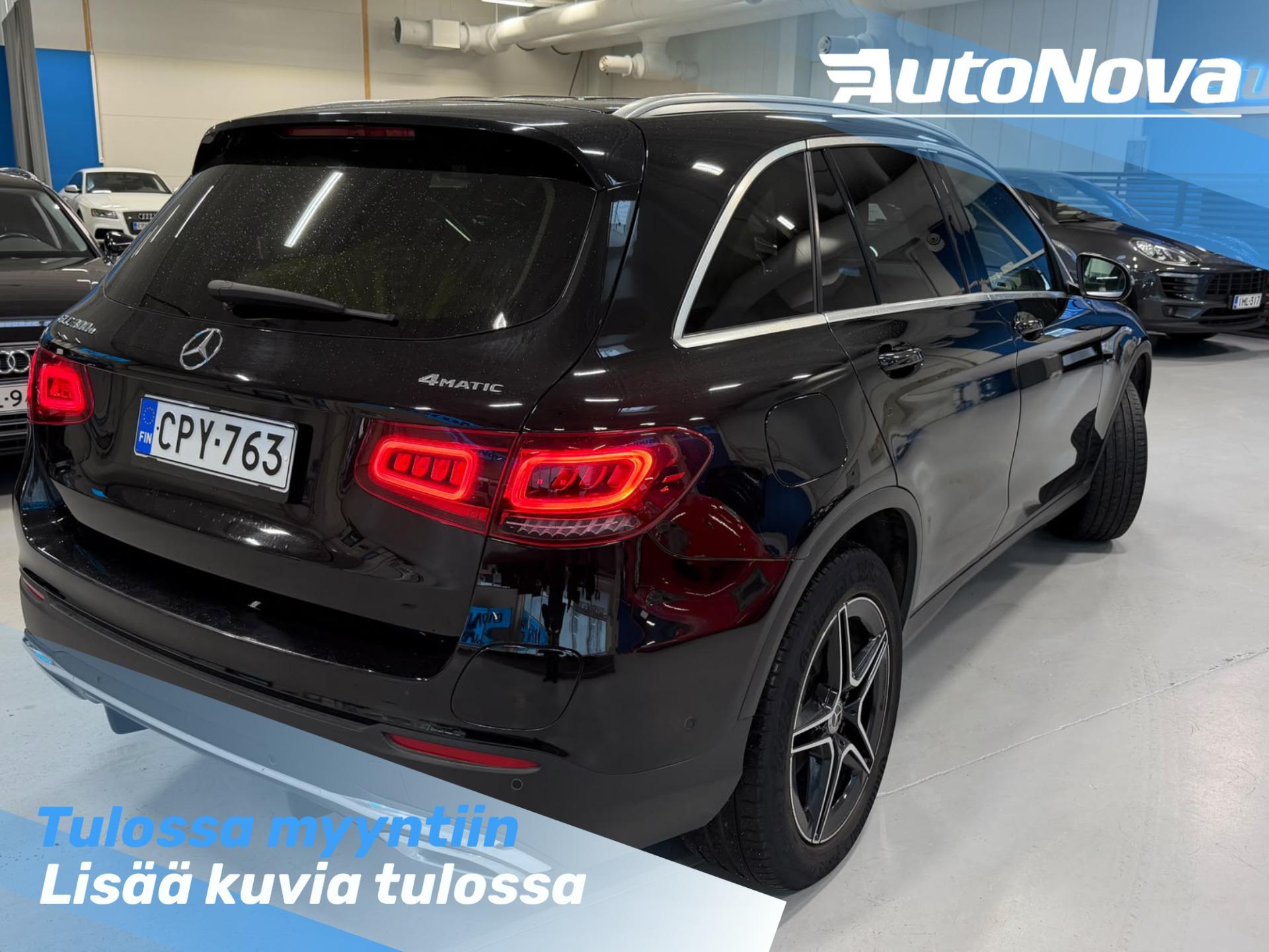 Mercedes-Benz GLC 300e 4Matic AMG / Distronic / Panorama / Koukku / Digimittaristo / Sähköpenkit / Kamera / LED / Tutkat - AutoNova