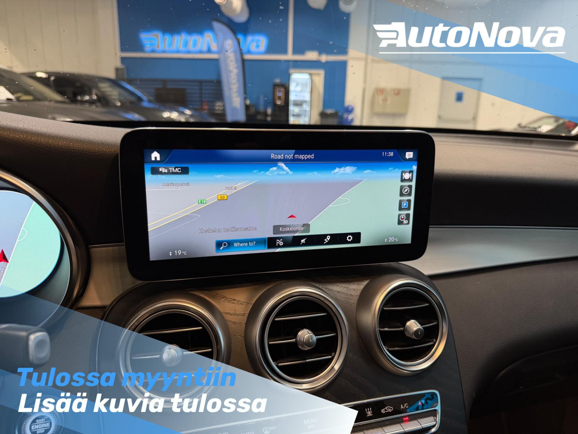 Mercedes-Benz GLC 300e 4Matic AMG / Distronic / Panorama / Koukku / Digimittaristo / Sähköpenkit / Kamera / LED / Tutkat - AutoNova